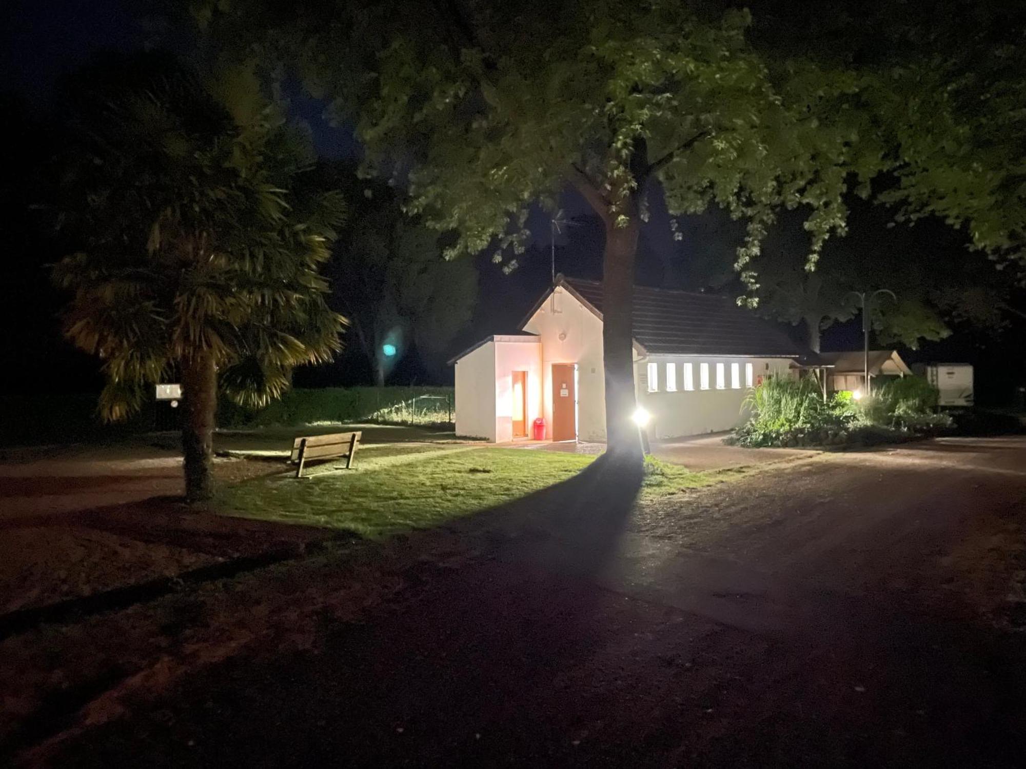 Camping Les Portes Du Perche Mamers Экстерьер фото