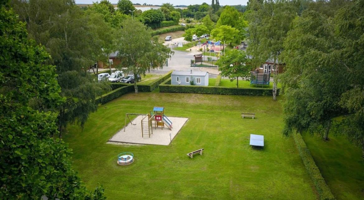 Camping Les Portes Du Perche Mamers Экстерьер фото